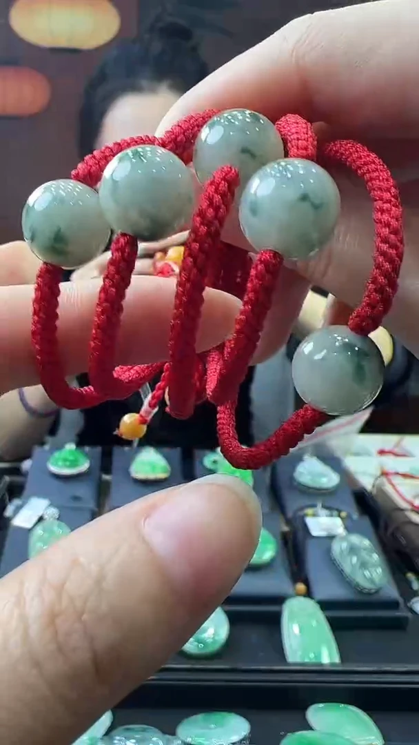 未镶嵌挂件翡翠圆珠手绳（多样性发其一）