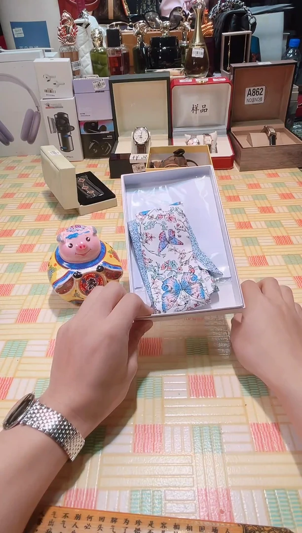 瓷片瓷器 库房到期 全部地板价@@1