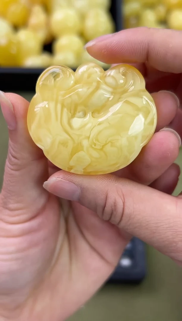 裸石琥珀未镶嵌琥珀蜜蜡吊坠