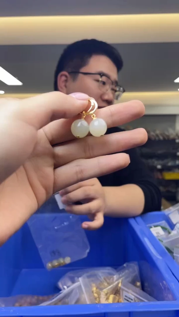 【闪购商品】和田玉`银S925镶嵌多样性发一件