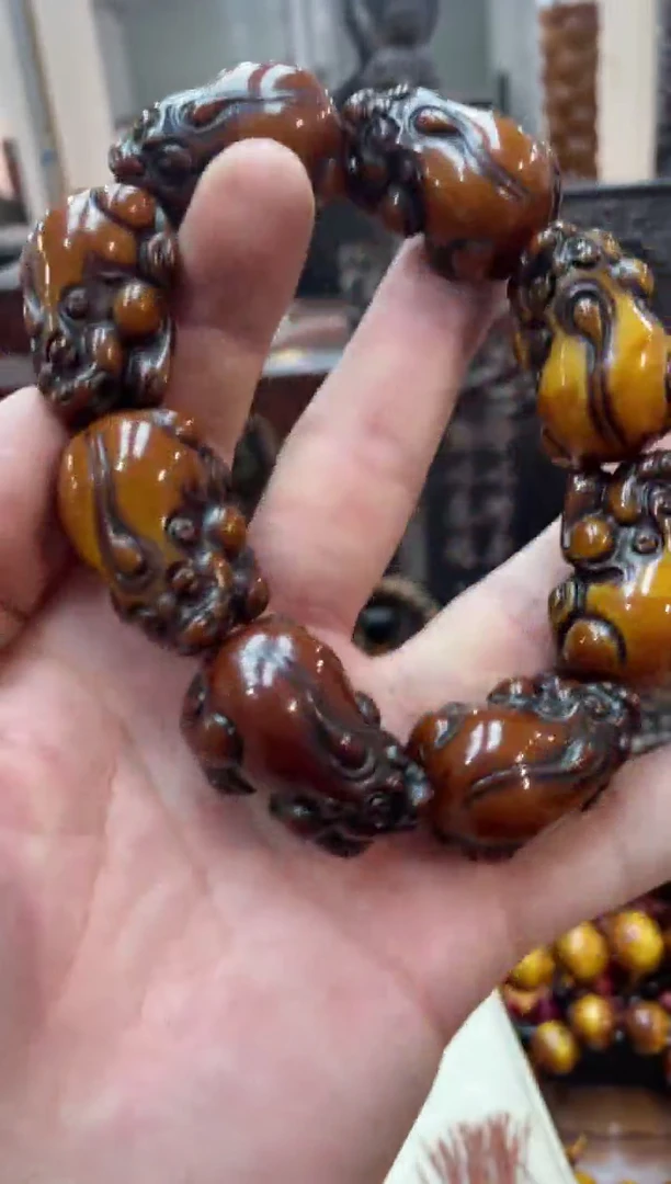 【闪购商品】蜜蜡手串未镶嵌貔貅蜜蜡手串带礼盒