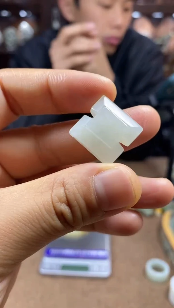 【闪购商品】和田玉颈饰未镶嵌挂件