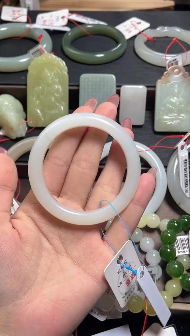 未镶嵌手镯和田玉青海野牛沟 55+圈9012418