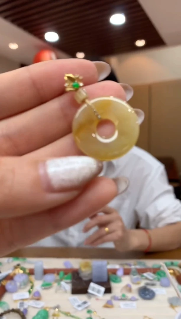 吊坠(不含链)18K金镶嵌翡翠甜甜圈