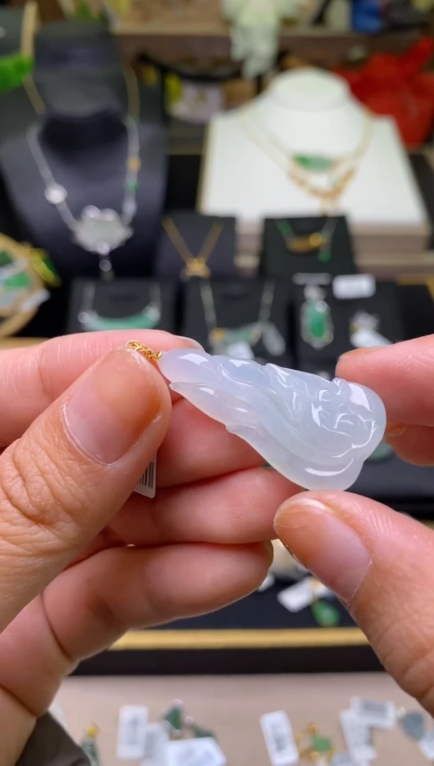 【闪购商品】翡翠颈饰18K金镶嵌净货17933