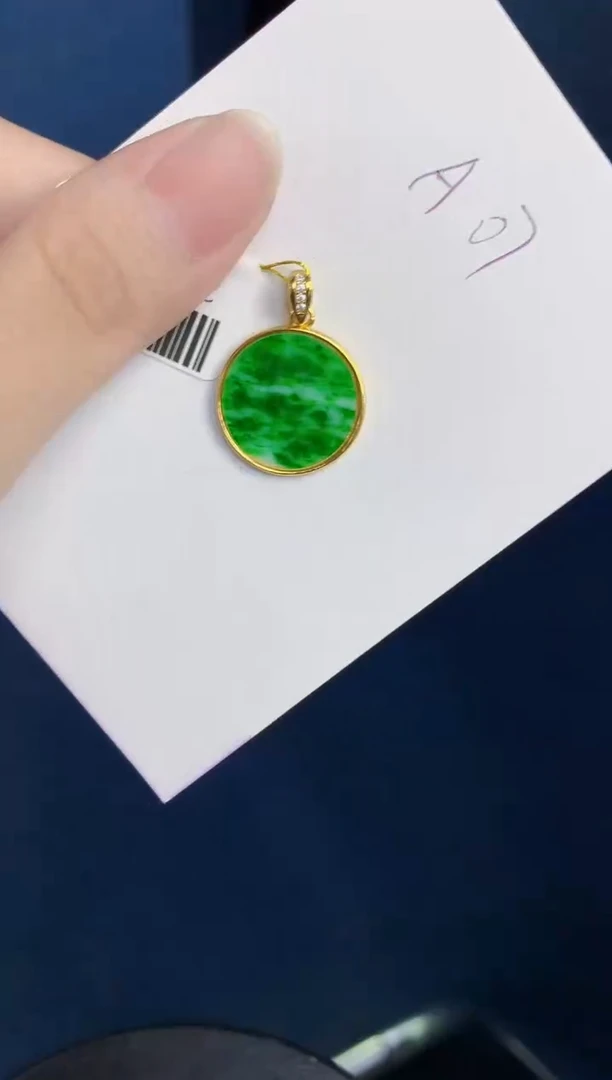 颈饰未镶嵌翡翠天然翡翠缅甸A货