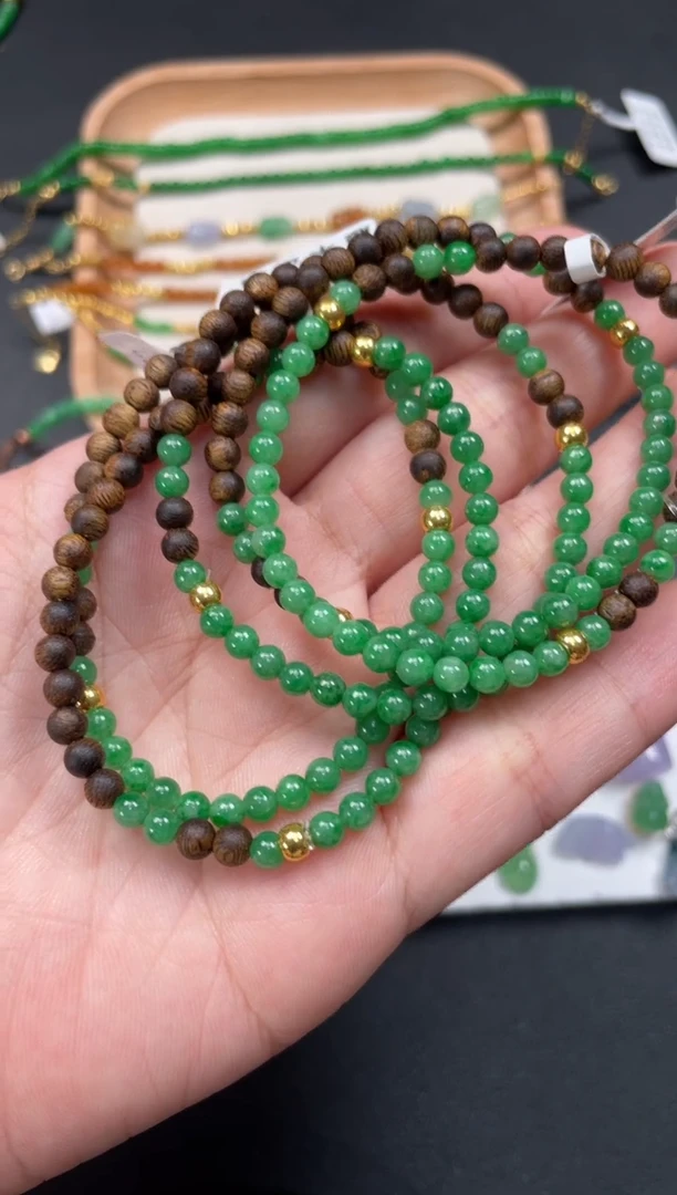 翡翠足金镶嵌套链多样性  发货一条   P352