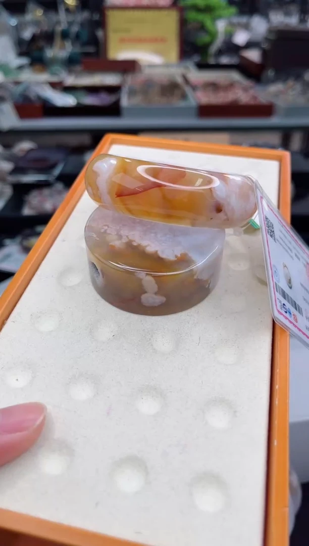 【闪购商品】石英质玉手镯未镶嵌57圈口（赠品镯心）1680894