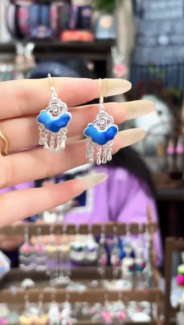 织绣民族风非遗老绣苗银饰品566