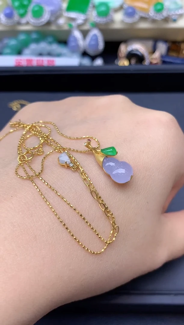 颈饰18K金镶嵌翡翠247-翡翠雪姐天天见