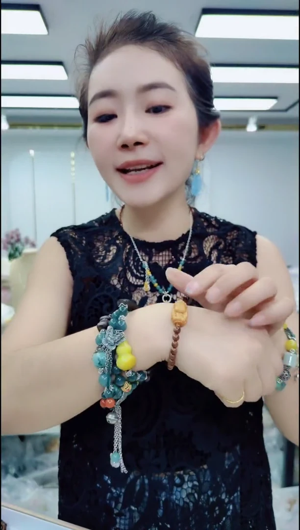 翡翠未镶嵌颈饰06109翡翠四不单圈