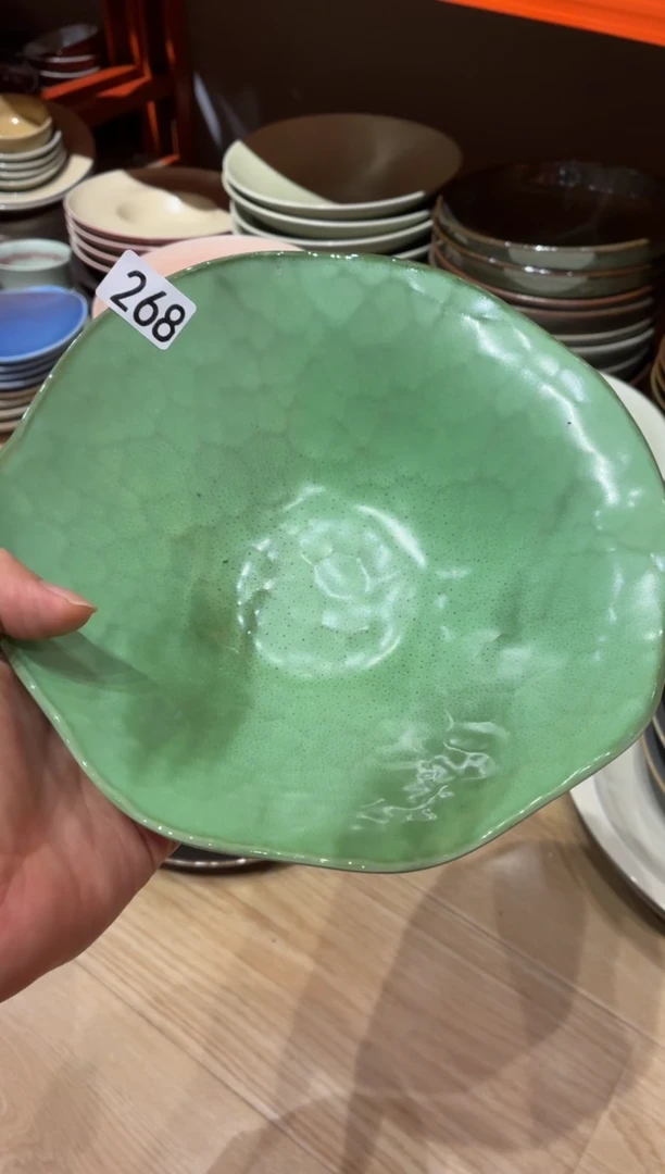 瓷片?***?268  手工绿色荷叶盘1个