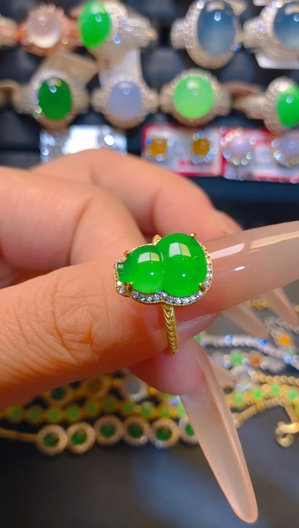 翡翠银S925镶嵌耳饰天然