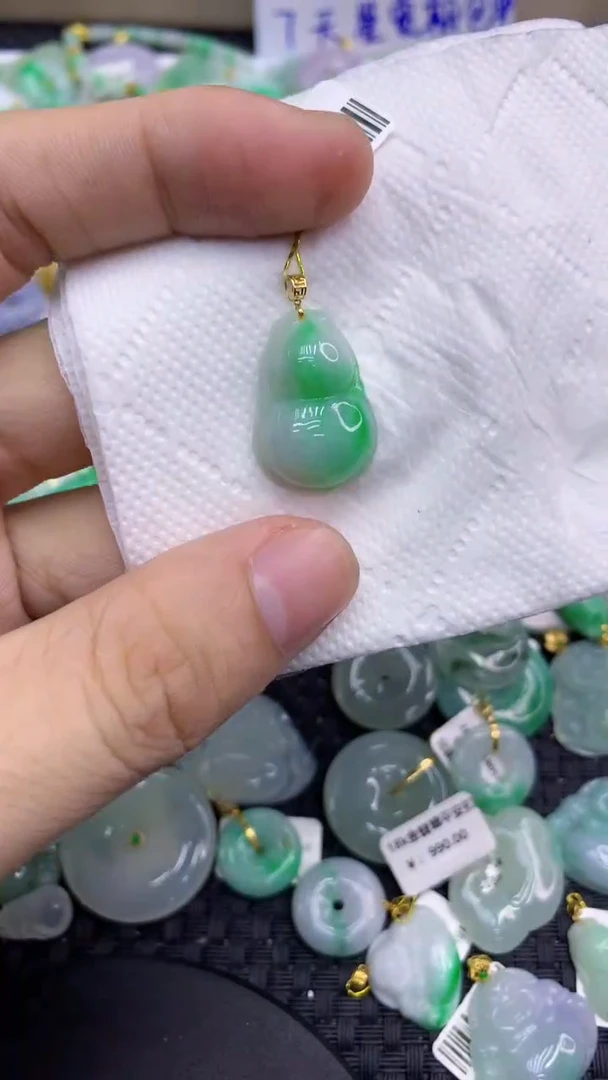 颈饰18K金镶嵌翡翠天然缅甸A货翡翠