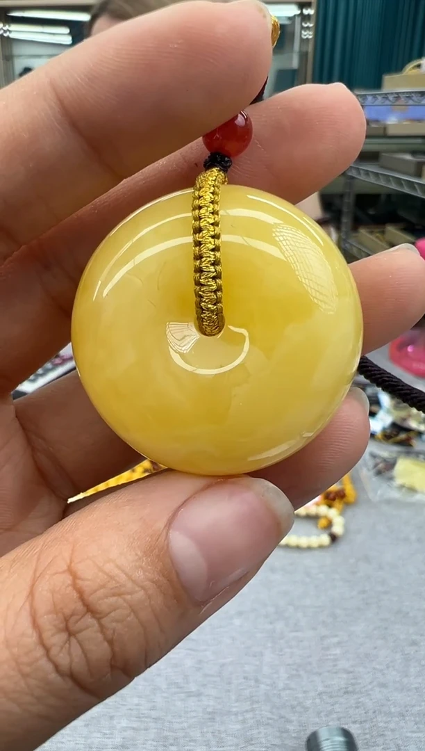 未镶嵌颈饰琥珀212秒拍号假一罚十1