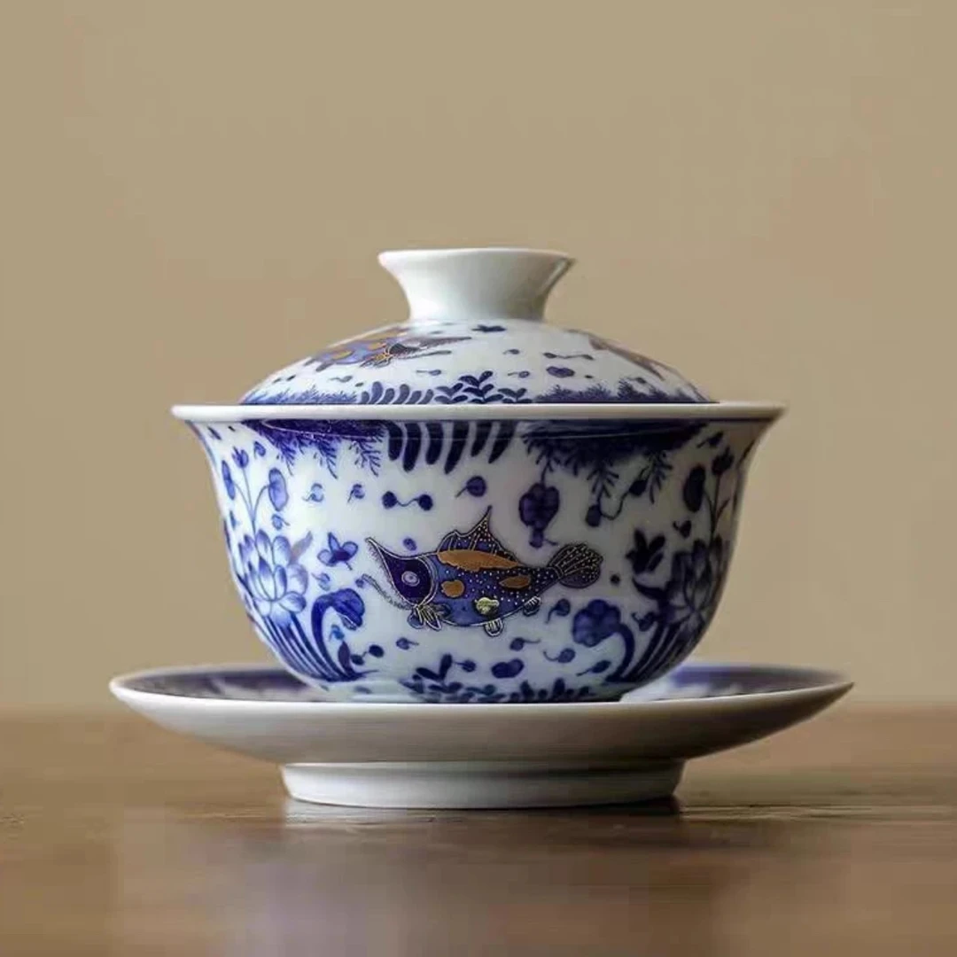 青花鱼藻三才盖碗 1497