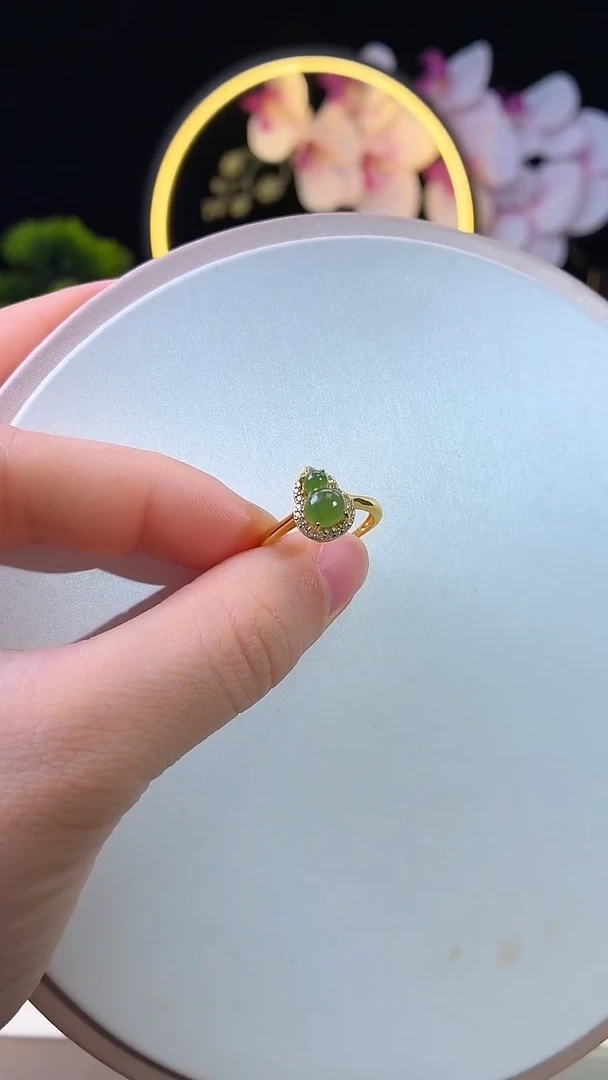 银S925镶嵌戒指和田玉碧玉葫芦戒指