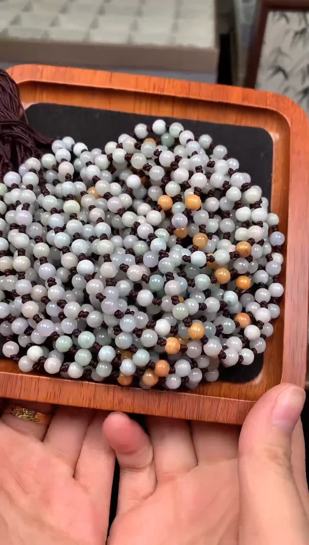 项圈未镶嵌翡翠不确定发货珠链