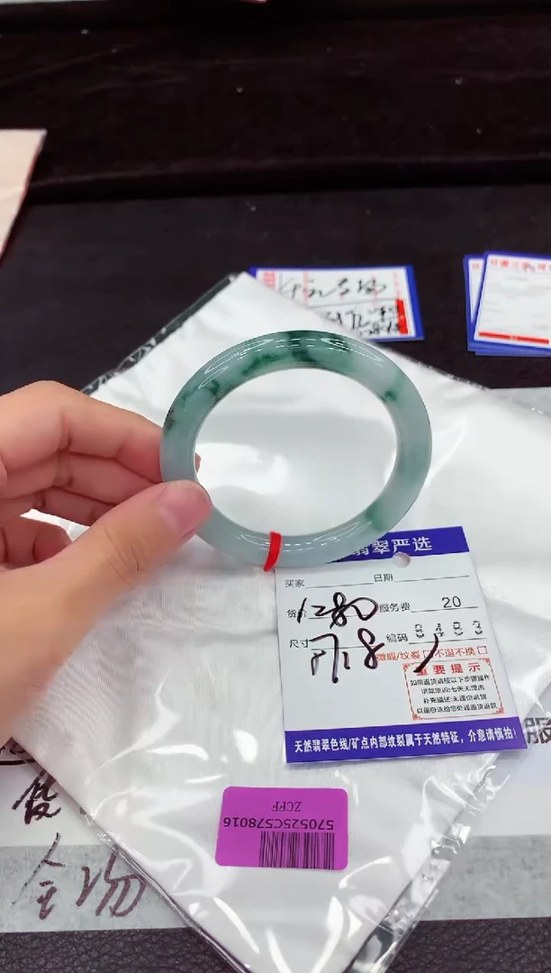 翡翠手镯未镶嵌1111111111111