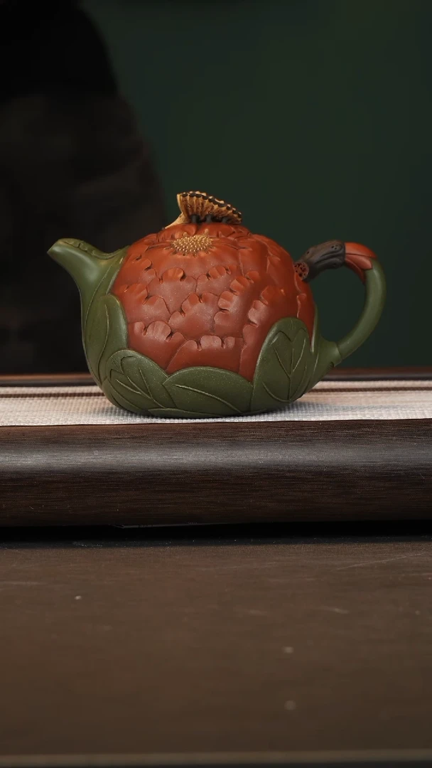 茶壶紫砂诸葛永南/红泥/蝶恋花/450c