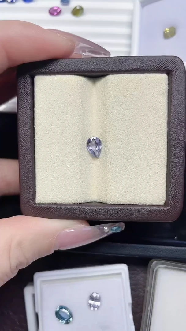 裸石蓝宝石无烧紫蓝宝1.04ct