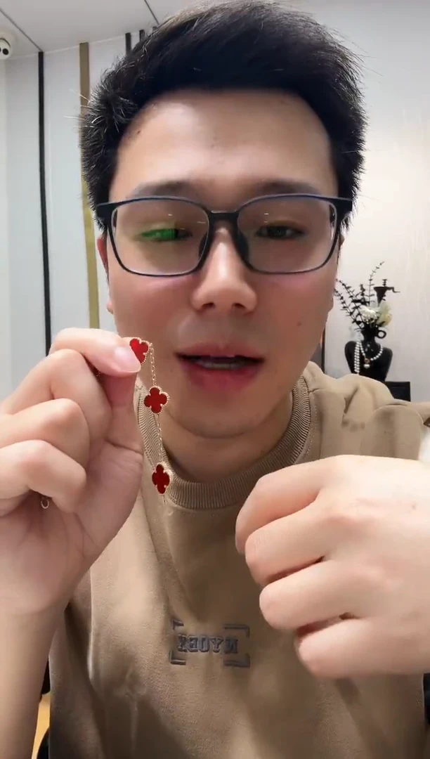 18K金镶嵌手链玛瑙/玉髓秋*红色k黄，五花手链