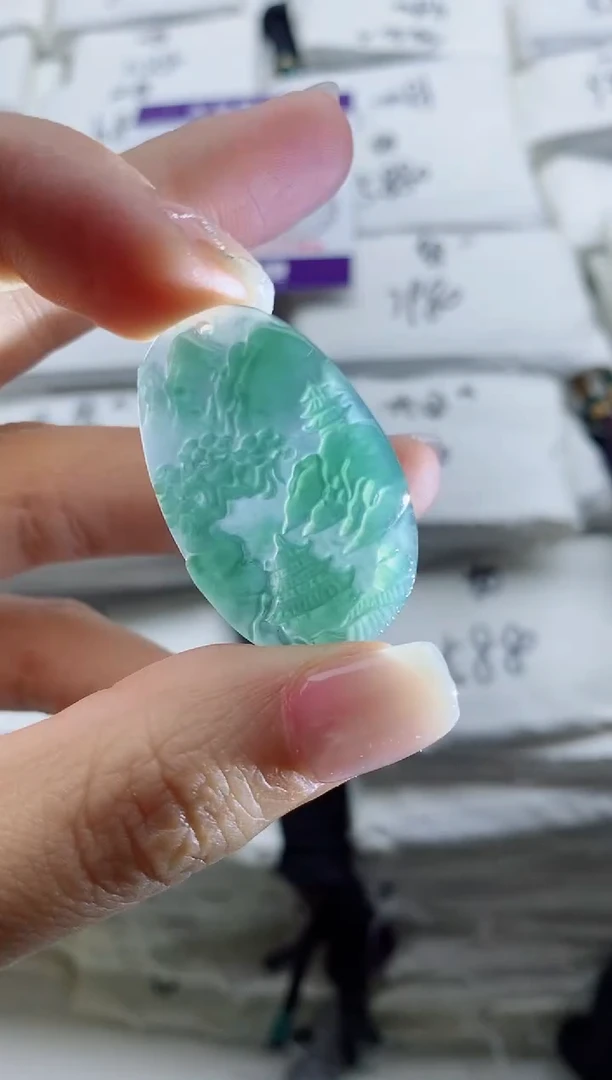 颈饰未镶嵌翡翠88888