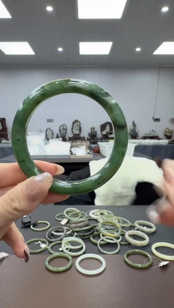 未镶嵌手镯和田玉多样性发其一z圈口60