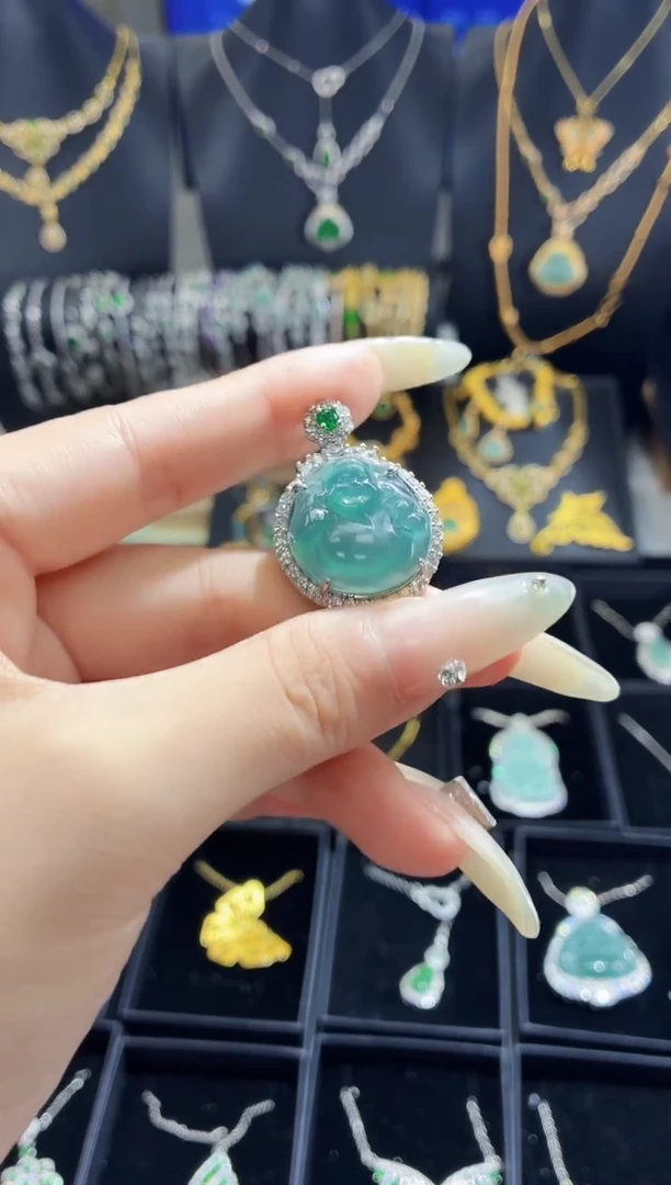 翡翠未镶嵌吊坠(不含链)天然翡翠a货 多样性发其一