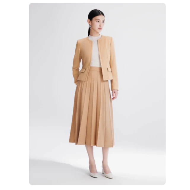 【晨粉专享价】卡迪黛尔秋季时尚简约亲肤半身裙女CW01707D1