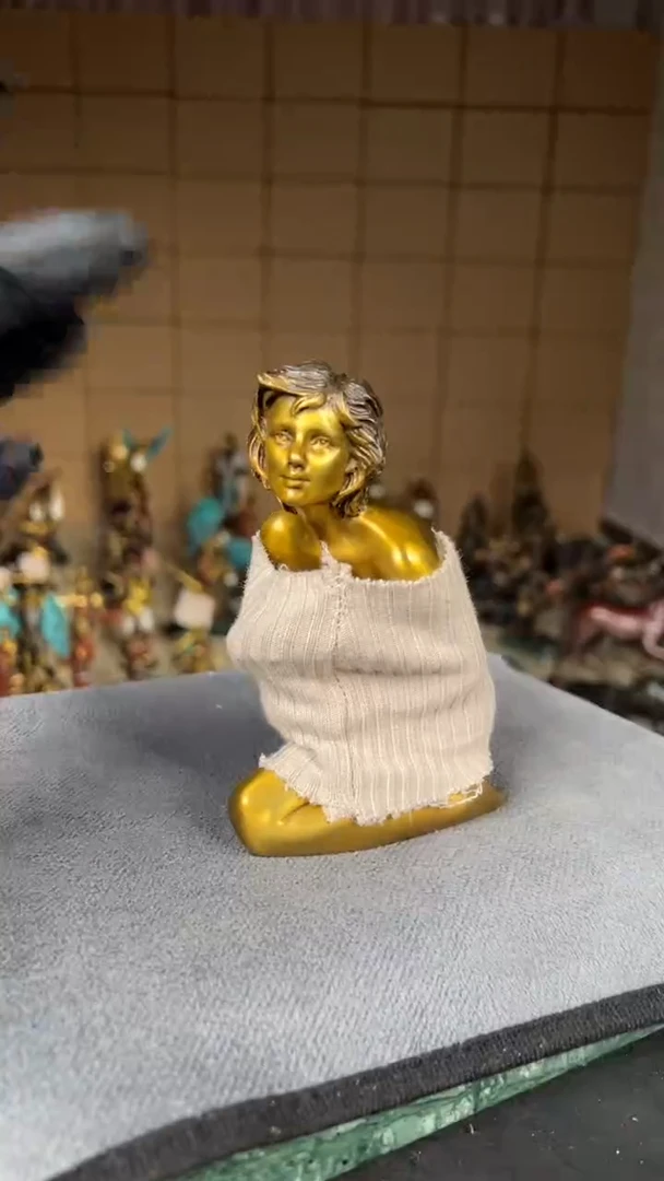 精铜材质精美雕塑