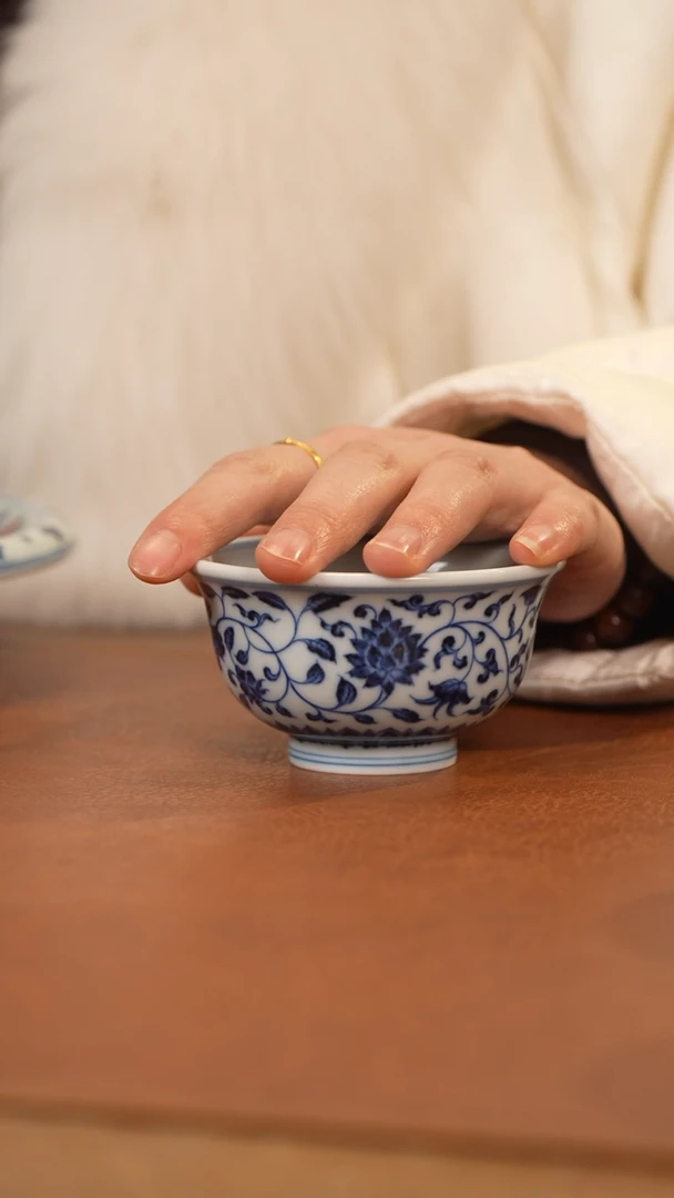 【闪购商品】杯和然珍味压手四季花杯