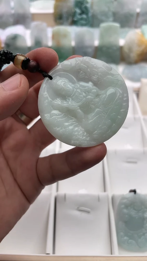 【闪购商品】翡翠颈饰未镶嵌..../2/19/ 107