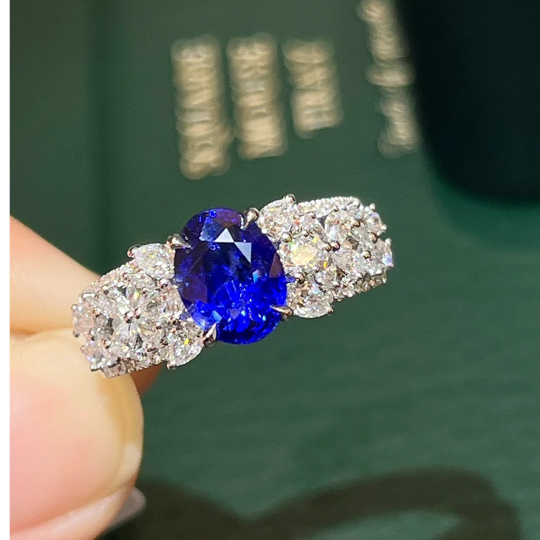 18K金天然斯里兰卡皇家蓝蓝宝石戒指气质百搭