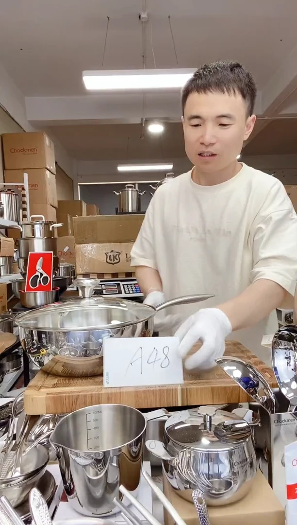 A48 微瑕伦凯26cm雪平锅