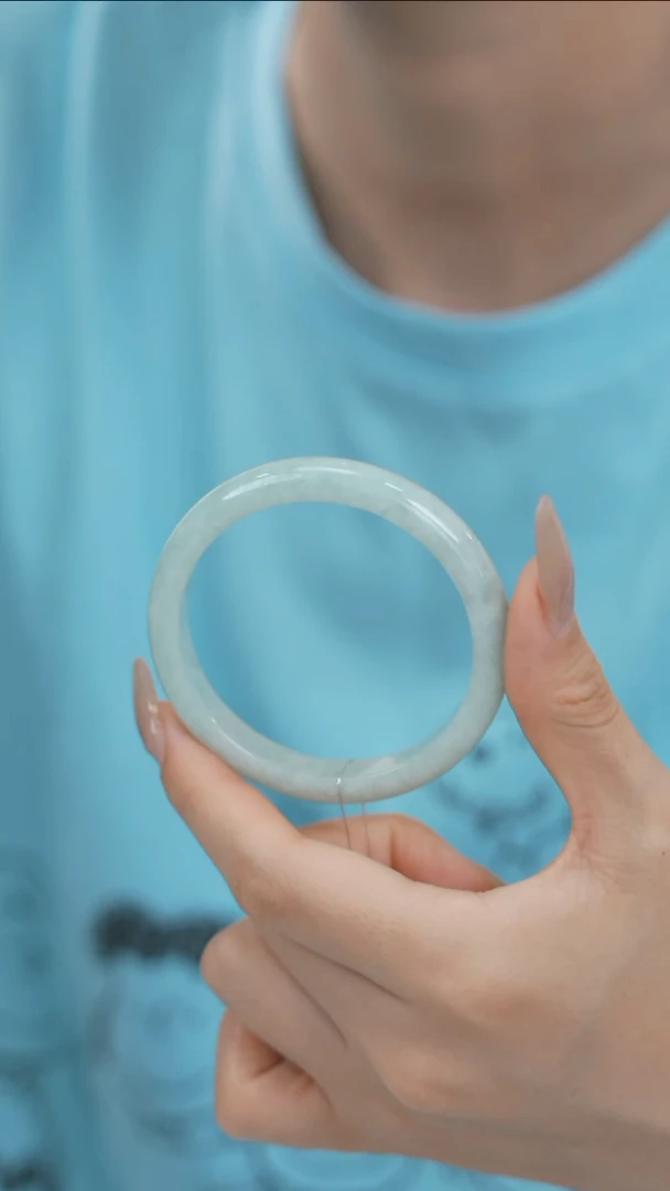 翡翠手镯未镶嵌翡翠手镯L0303