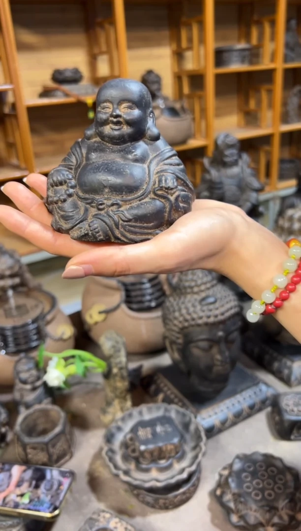 陶土【火山泥】未来佛