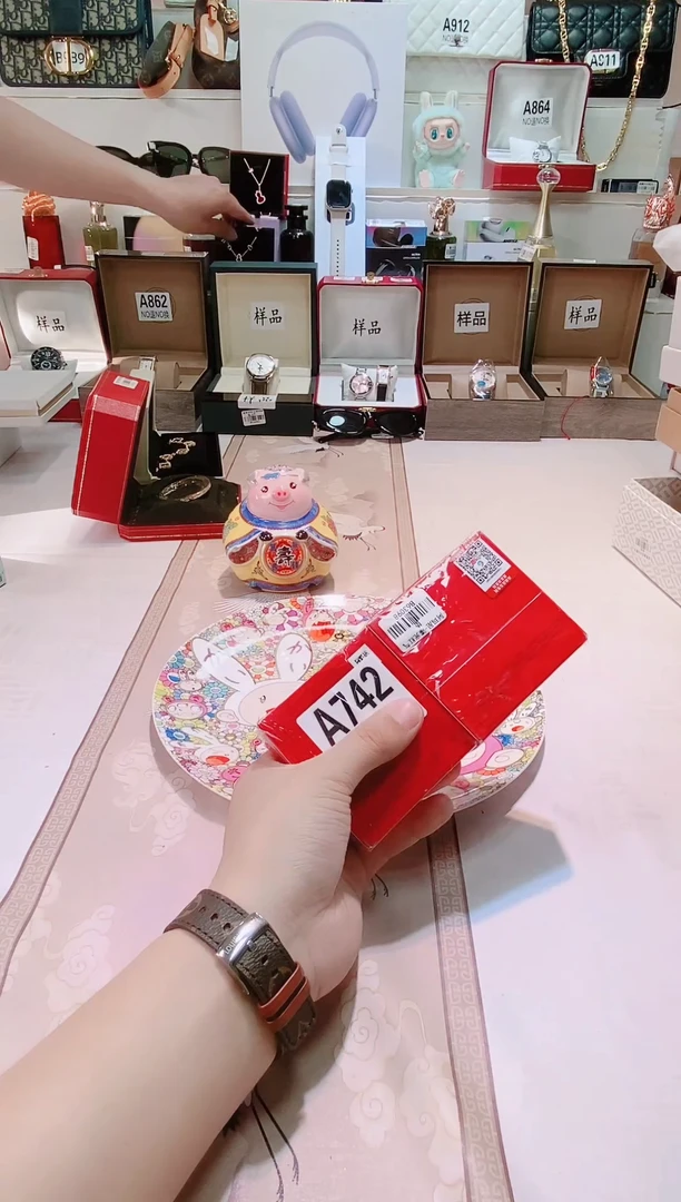 瓷片瓷器 库房到期 全部地板价@@1