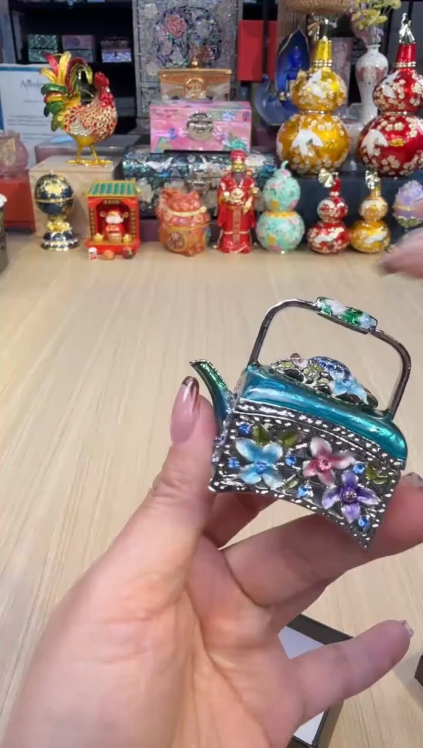 10七宝蓝色方形把把壶