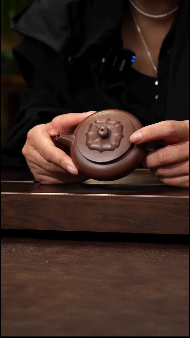 茶壶紫砂紫泥繁花、150cc左右