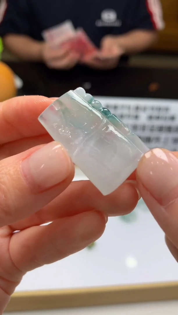 定制翡翠未镶嵌元**子---60063