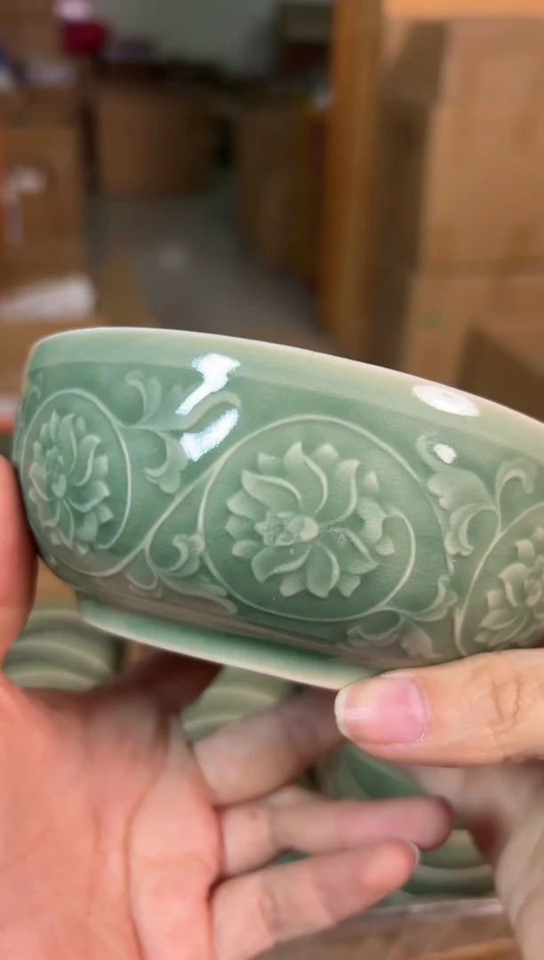 陶瓷耀州窑青釉5寸缠枝莲纹米饭碗微瑕一只