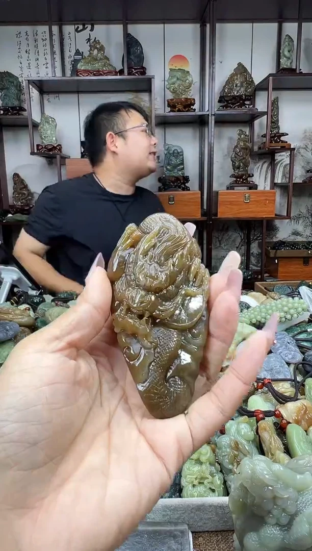 未镶嵌和田玉把件1