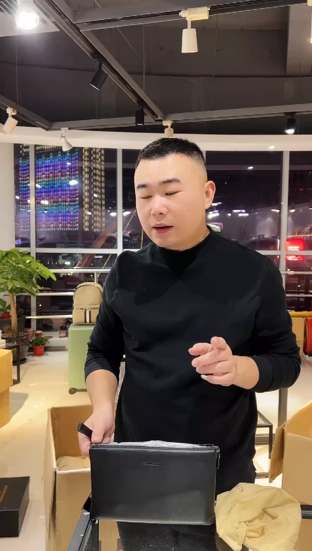 头层牛皮韩爵绅士包包皮具897