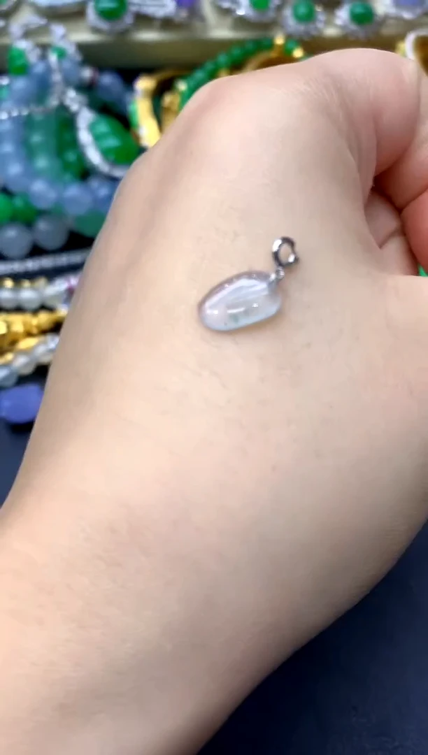 颈饰18K金镶嵌翡翠13-中国好珍宝