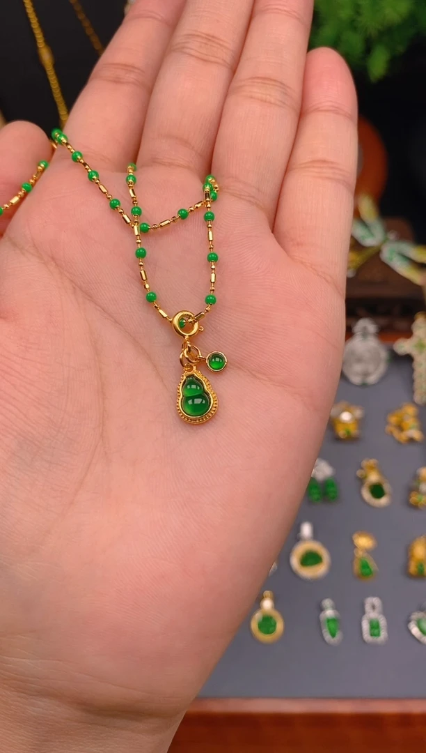 【闪购商品】翡翠吊坠(不含链)银S925镶嵌蛋面葫芦万能扣