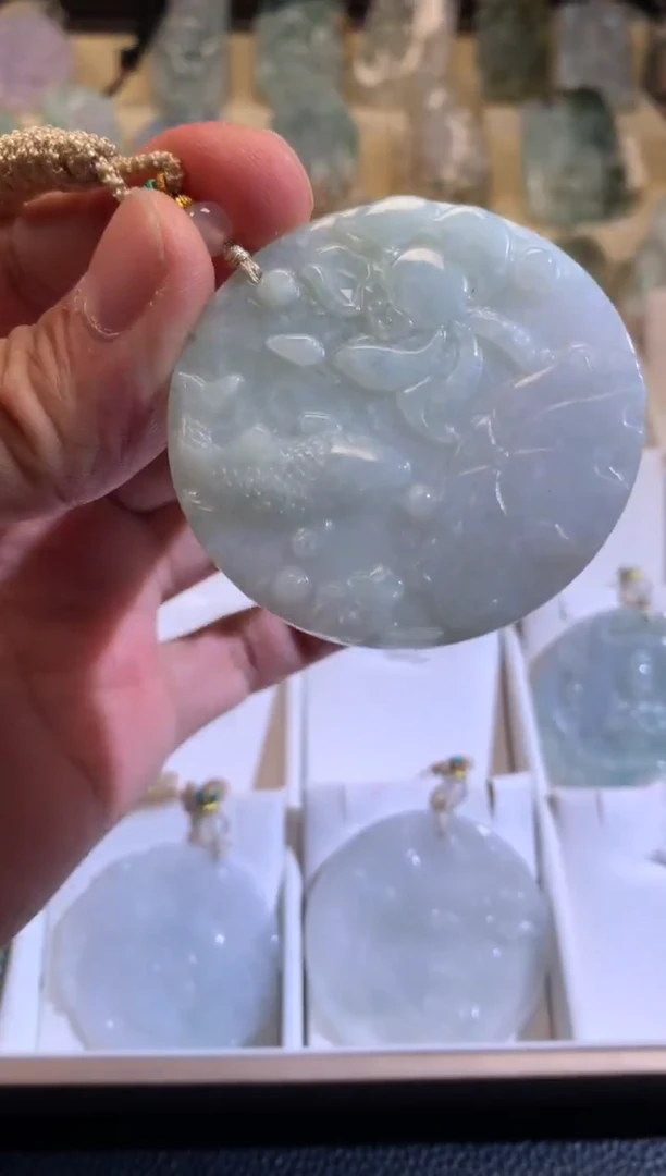 翡翠未镶嵌颈饰6/28/106