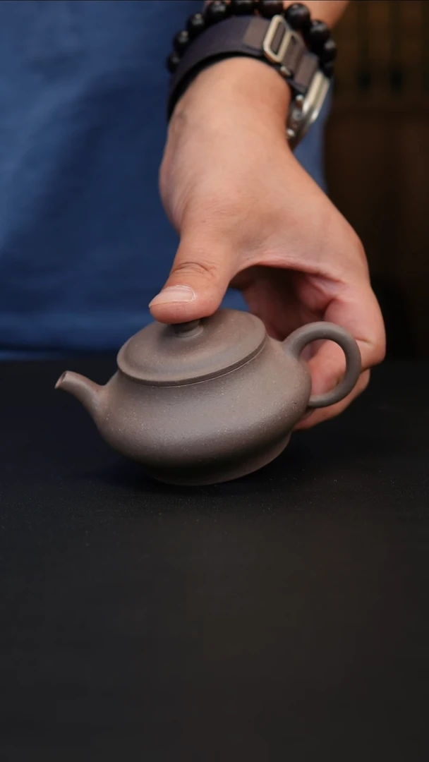 茶壶紫砂紫砂壶微瑕清灰段孟佳