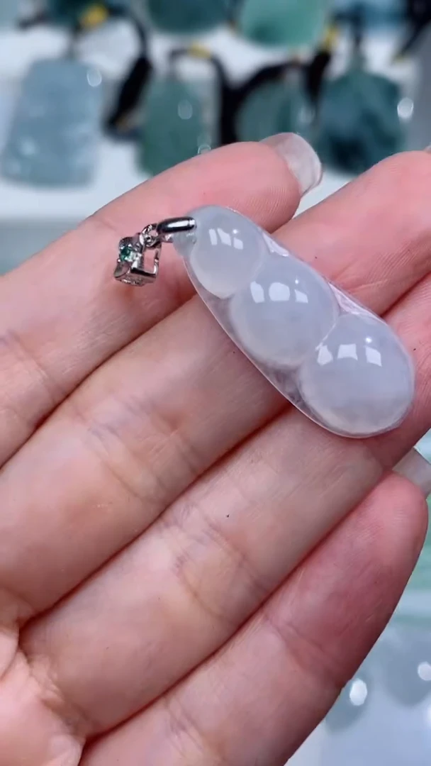 颈饰银S925镶嵌翡翠吊坠