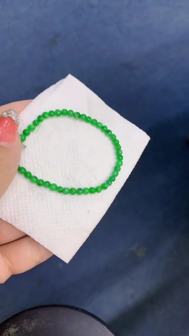 颈饰未镶嵌翡翠1